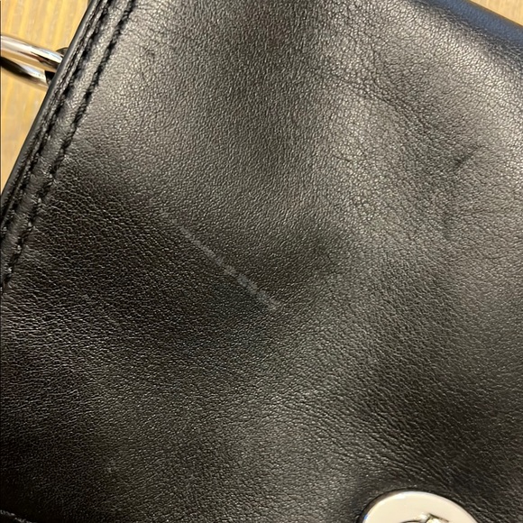 Coach Black leather Turnlock Crossbody Bag —NO STRAP - Picture 4 of 11